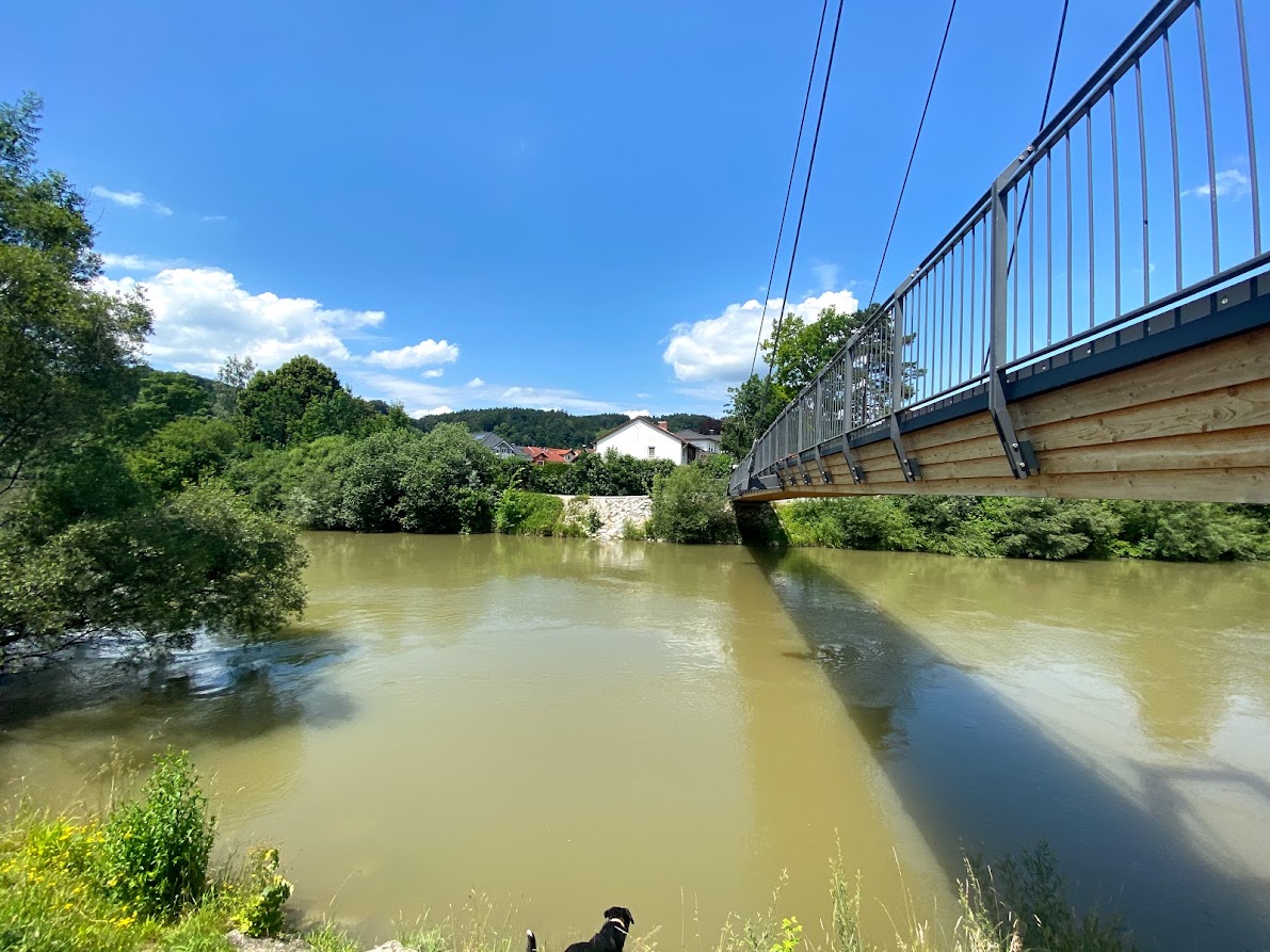 Hängebrücke über die Loisach